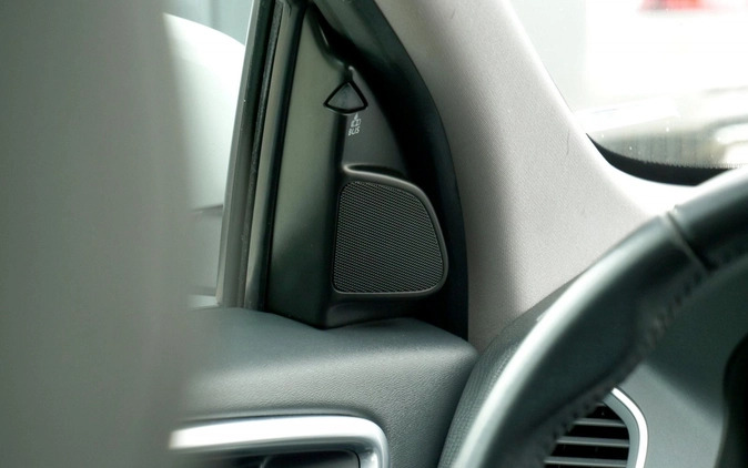 Volvo XC 60 cena 97900 przebieg: 145700, rok produkcji 2016 z Mielec małe 596